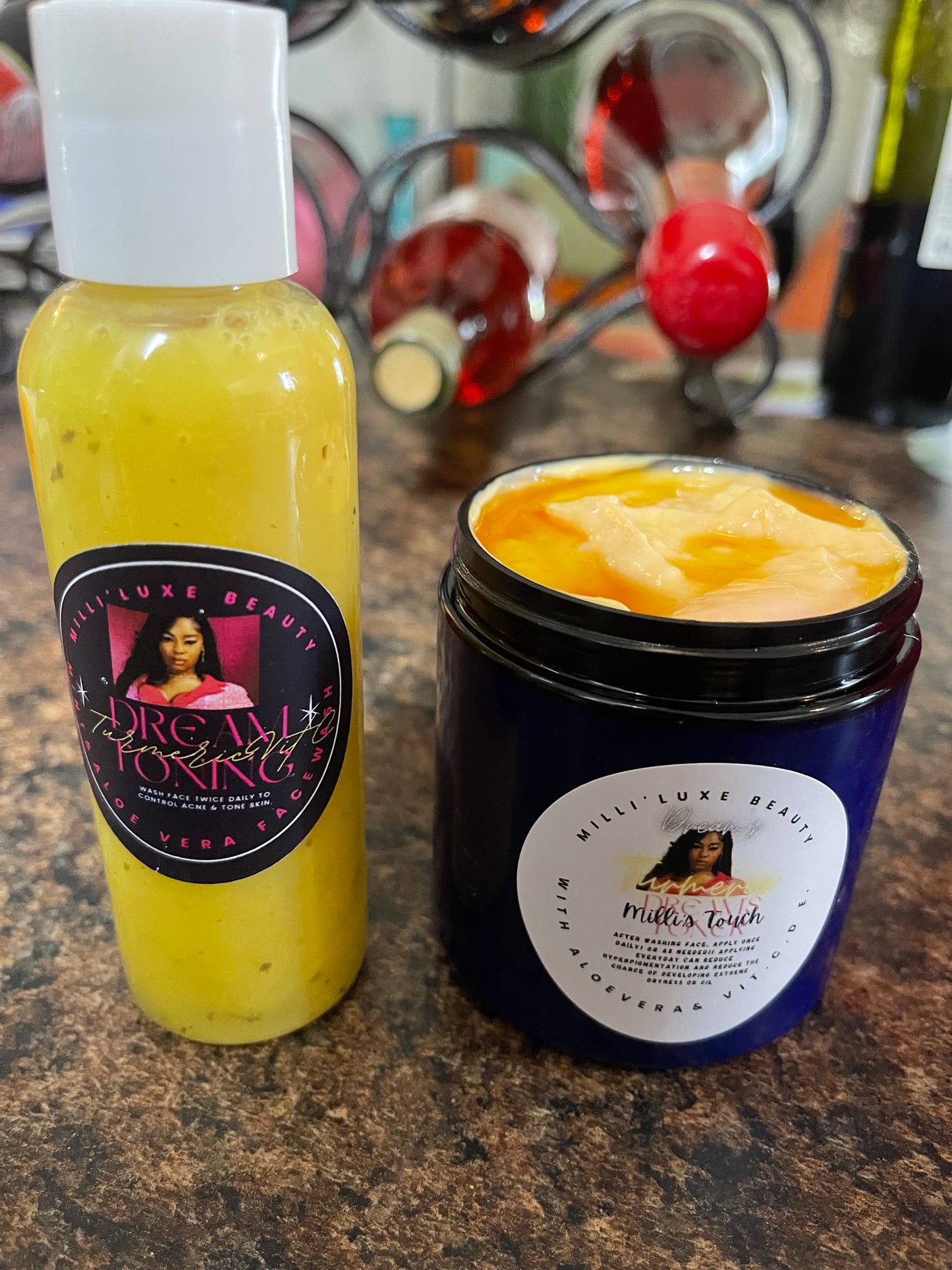 Dreams Organic Turmeric Toning Large Liquid soap with ALOEVERA & Vitamin C. 8oz